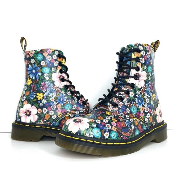Dr. Martens Shoes - Dr Martens Wanderlust Floral 1460 WL Lace Up Combat Boots Women’s 5 Shoes